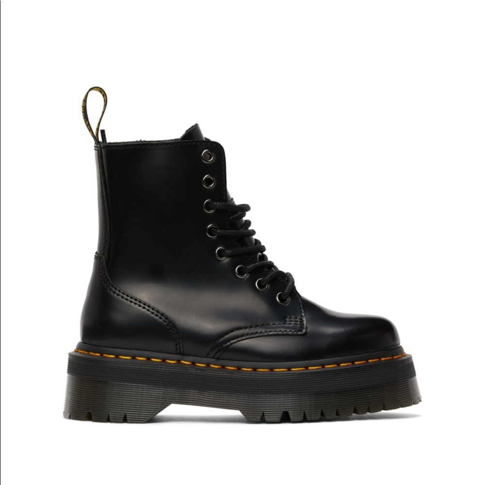 Gently Used Dr Martens Jadon Retro Quad W US 8/ M US 7/UK 6/EU 39